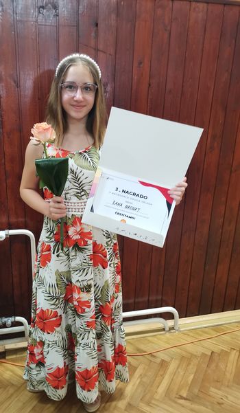 NAŠA PESNICA ŽANA