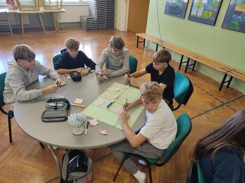 UČIMO SE PODJETNIŠTVA UČIMO SE PODJETNIŠTVA