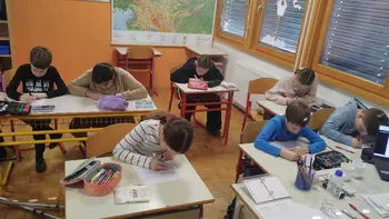 Projekt Mesec pisanja z roko na OŠ Kidričevo