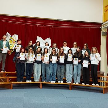 ŠIRIMO SVOJE ZNANJE IN RAZUMEVANJE SVETA ŠIRIMO SVOJE ZNANJE IN RAZUMEVANJE SVETA