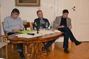 O gradovih, dvorcih in plemiških rodbinah na Koroškem