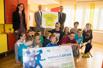 LE ZAKAJ ŽIVIMO, ČE NE ZA TO, DA DRUG DRUGEMU LAJŠAMO ŽIVLJENJE