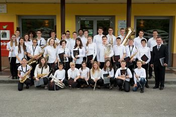 ZLATA PLAKETA PIHALNEMU ORKESTRU GLASBENE ŠOLE SEVNICA NA 6. TEKMOVANJU MLADINSKIH GODB