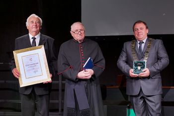 Prireditev za izjemne, pozitivne ljudi