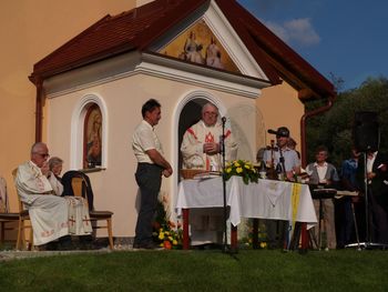 Blagoslov Slomškove kapele pri Gnidec v Brdcah