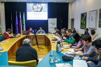 JAVNO PISMO Predsedniku Vlade dr. Miru Cerarju JAVNO PISMO Predsedniku Vlade dr. Miru Cerarju