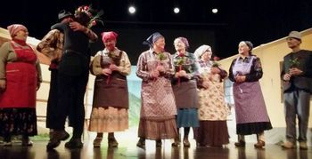 Pr' sosedu pa dekvo ženijo