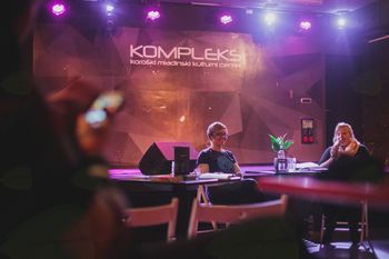Literarni večer v Kompleksu Literarni večer v Kompleksu