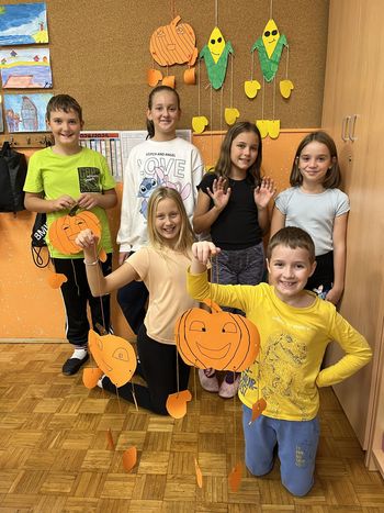 Ustvarjalnica 2024/2025 Ustvarjalnica 2024/2025