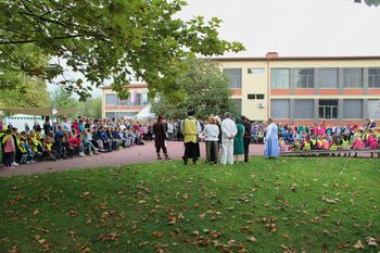 SREDNJEVEŠKI DAN Z BARONI