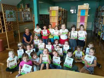 PRVOŠOLČKI POSTALI ČLANI ŠOLSKE KNJIŽNICE