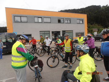 KOLO POVEZUJE KOLO POVEZUJE