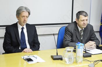 Veliko vprašanj, malo odgovorov Veliko vprašanj, malo odgovorov