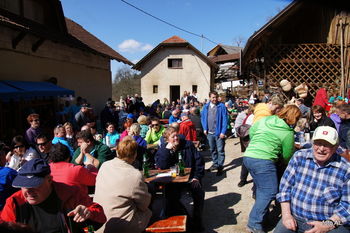 Društvo za razvoj podeželja LAZ je organiziralo že 12. tradicionalni pohod po jablaniški poti