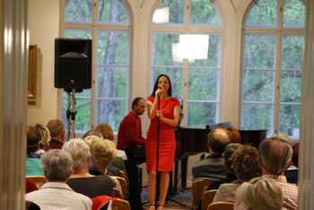 Noč knjige v Koroški osrednji knjižnici  