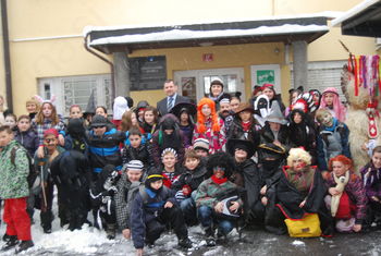 KULTURNI DAN PETOŠOLCEV NA OŠ SAVA KLADNIKA SEVNICA