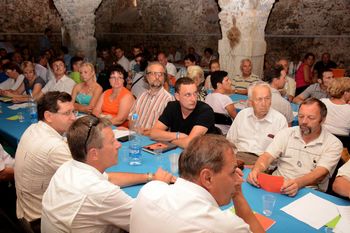 Nadpovprečna udeležba na USTANOVNI SKUPŠČINI LAS STIK