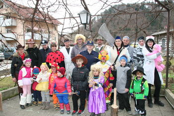 Člani ŠKD Bregar na pustno nedeljo odganjali zimo Člani ŠKD Bregar na pustno nedeljo odganjali zimo