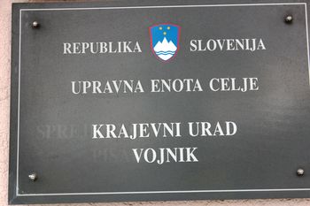 Obvestilo o spremenjenih uradnih urah Krajevnih uradov Vojnik in Dobrna v času poletnih počitnic