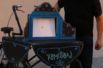 Zaključek pravljic s kamišibaj gledališčem