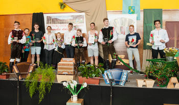 Tekmovanje godcev na diatonični harmoniki Tekmovanje godcev na diatonični harmoniki