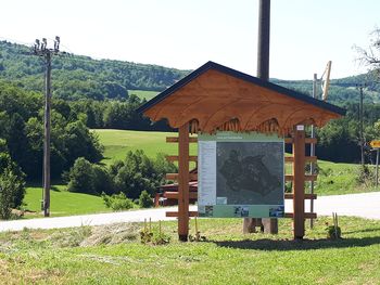 Nove informacijske table v KS Sela pri Šumberku Nove informacijske table v KS Sela pri Šumberku