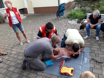 Tečaj oživljanja na Maistrovi ulici v Trebnjem