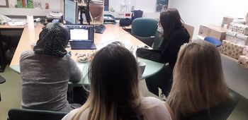 Dnevni center KHER ŠU BEŠI: izobraževanje kolektiva