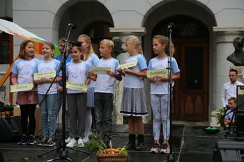 Rastoča knjiga Veliki Gaber z okolico in 10. praznik korenja