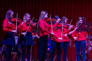 Božično-novoletni koncert Glasbene šole Radovljica
