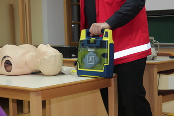 V Novi Cerkvi želimo defibrilator!