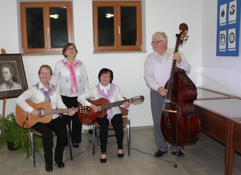 Na ogled škarjerezi Doroteje Hauser in učencev OŠ Vojnik