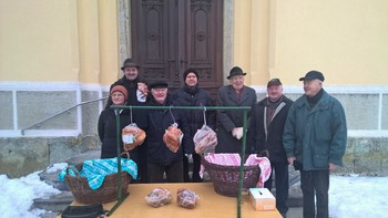 Vojniški vinogradniki obujajo stare običaje