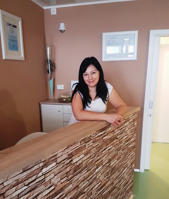 Pri Nataši več kot solna soba	