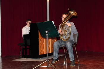 Javni nastop otrok dislociranega oddelka Glasbene šole Celje v Vojniku Javni nastop otrok dislociranega oddelka Glasbene šole Celje v Vojniku