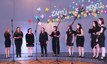 Revija pevskih zborov Zapoj z menoj