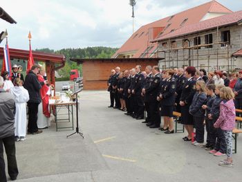 Gasilci v Novi Cerkvi na Florijanovi maši Gasilci v Novi Cerkvi na Florijanovi maši