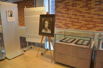 Škarjerezi Vojničanke Doroteje Hauser v Osrednji knjižnici Celje Škarjerezi Vojničanke Doroteje Hauser v Osrednji knjižnici Celje