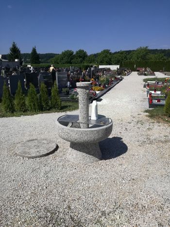 Spremenjeni prostori za žalne slovesnosti na pokopališču Vojnik