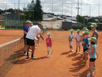 Starši, ne spreglejte razpisa Teniškega kluba Vojnik!