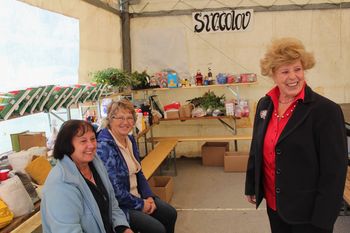 Druženje upokojencev pod šotorom