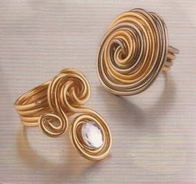 Ustvarjalna delavnica za odrasle v Knjižnici Vojnik Ustvarjalna delavnica za odrasle v Knjižnici Vojnik