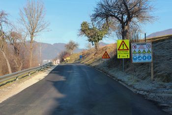 Regionalna cesta R3-693 Razdelj–Socka je preplastena