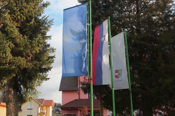 Praznujemo: dan samostojnosti in enotnosti