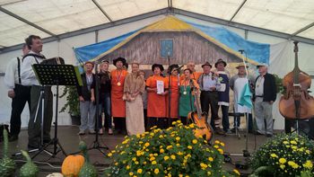 Vojniški vinogradniki praznujejo: XII. praznik vina, salam in kruha Vojniški vinogradniki praznujejo: XII. praznik vina, salam in kruha