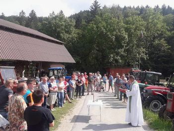 Blagoslov traktorjev v Rovah