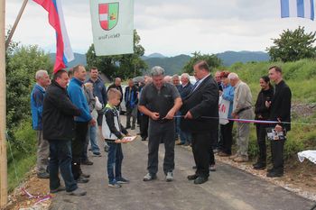 Odprtje ceste Trnovlje–Selce (Blazinšek–Kotnik)