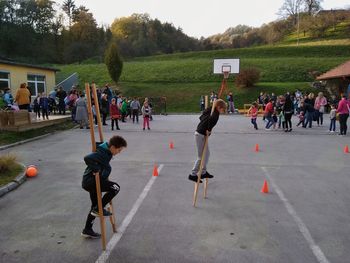 Dobrodelni kostanjev piknik
