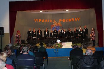 Fotoutrinki z letnega koncerta Moškega pevskega zbora KUD Nova Cerkev Fotoutrinki z letnega koncerta Moškega pevskega zbora KUD Nova Cerkev