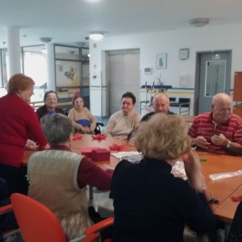 V Špesovem domu smo izdelovali božične zvezde